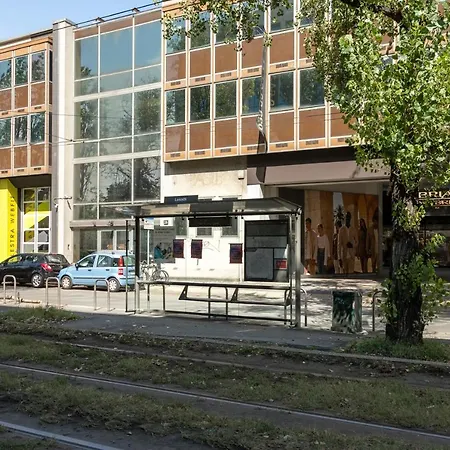 Luna Homes - In Farini * Milánó