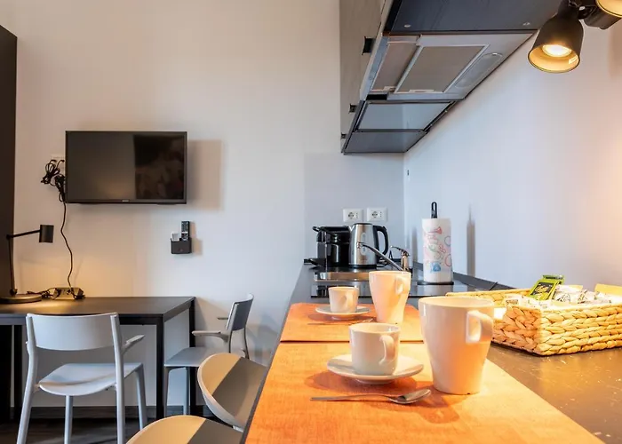 Luna Homes - In Farini Apartamento Milão